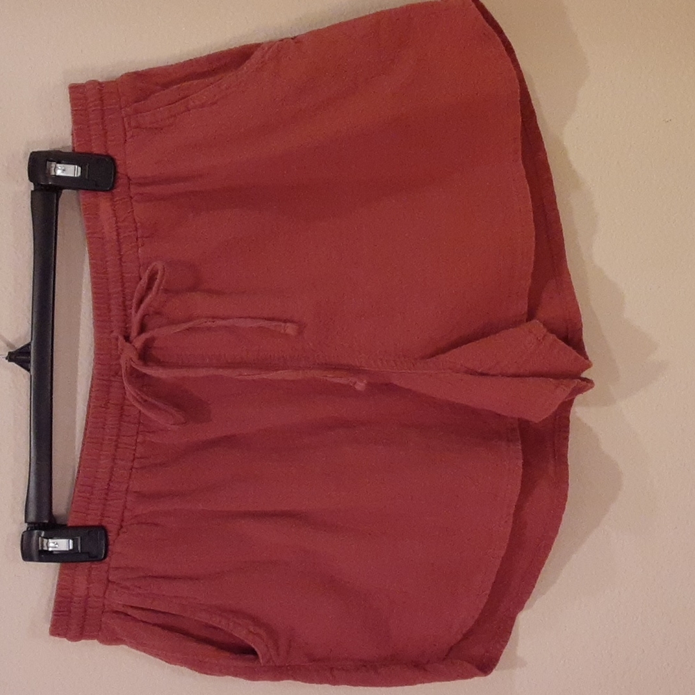 Universal Threads Shorts-Size L